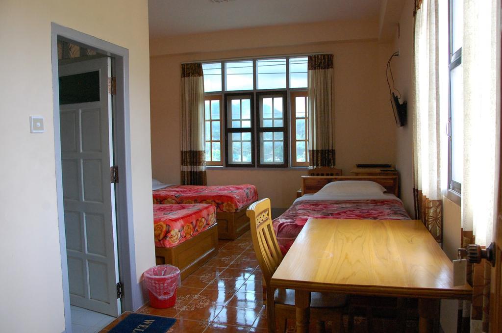 Dormitory @ Golden Kalaw Hotel Extérieur photo