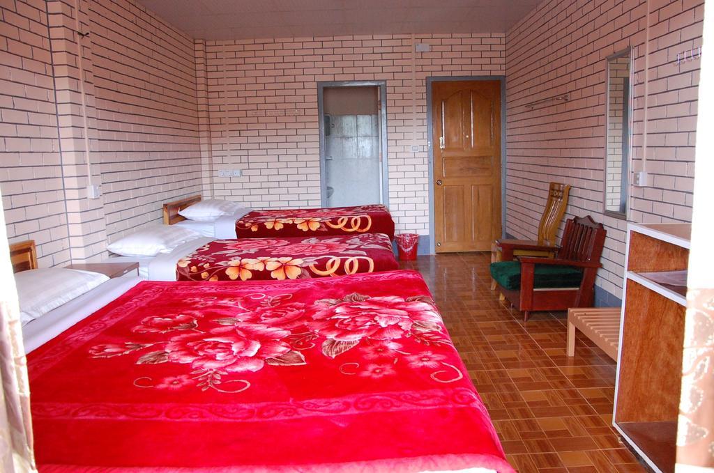 Dormitory @ Golden Kalaw Hotel Extérieur photo