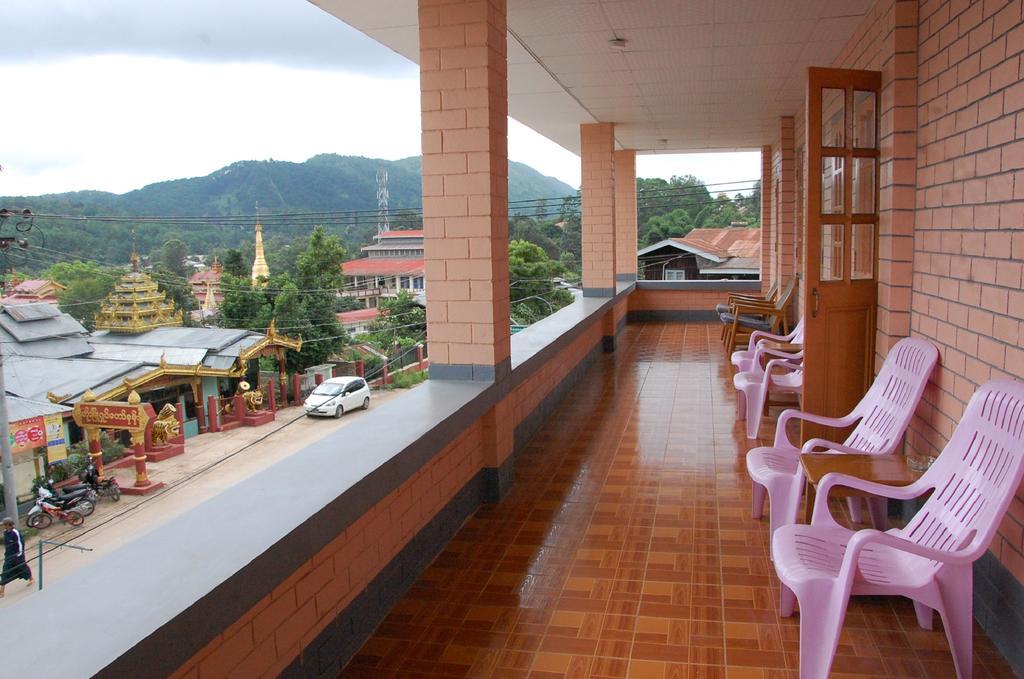 Dormitory @ Golden Kalaw Hotel Extérieur photo