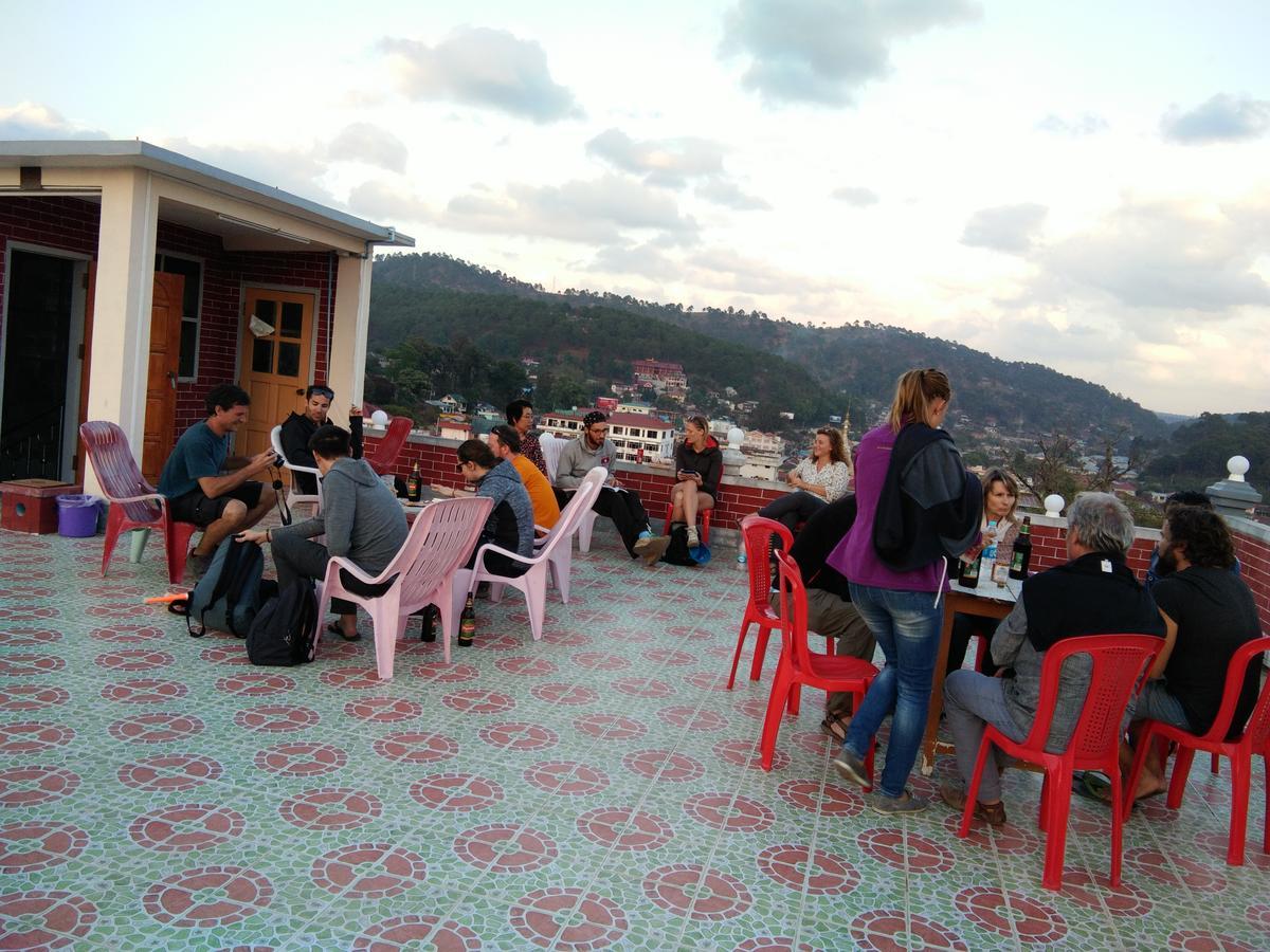 Dormitory @ Golden Kalaw Hotel Extérieur photo