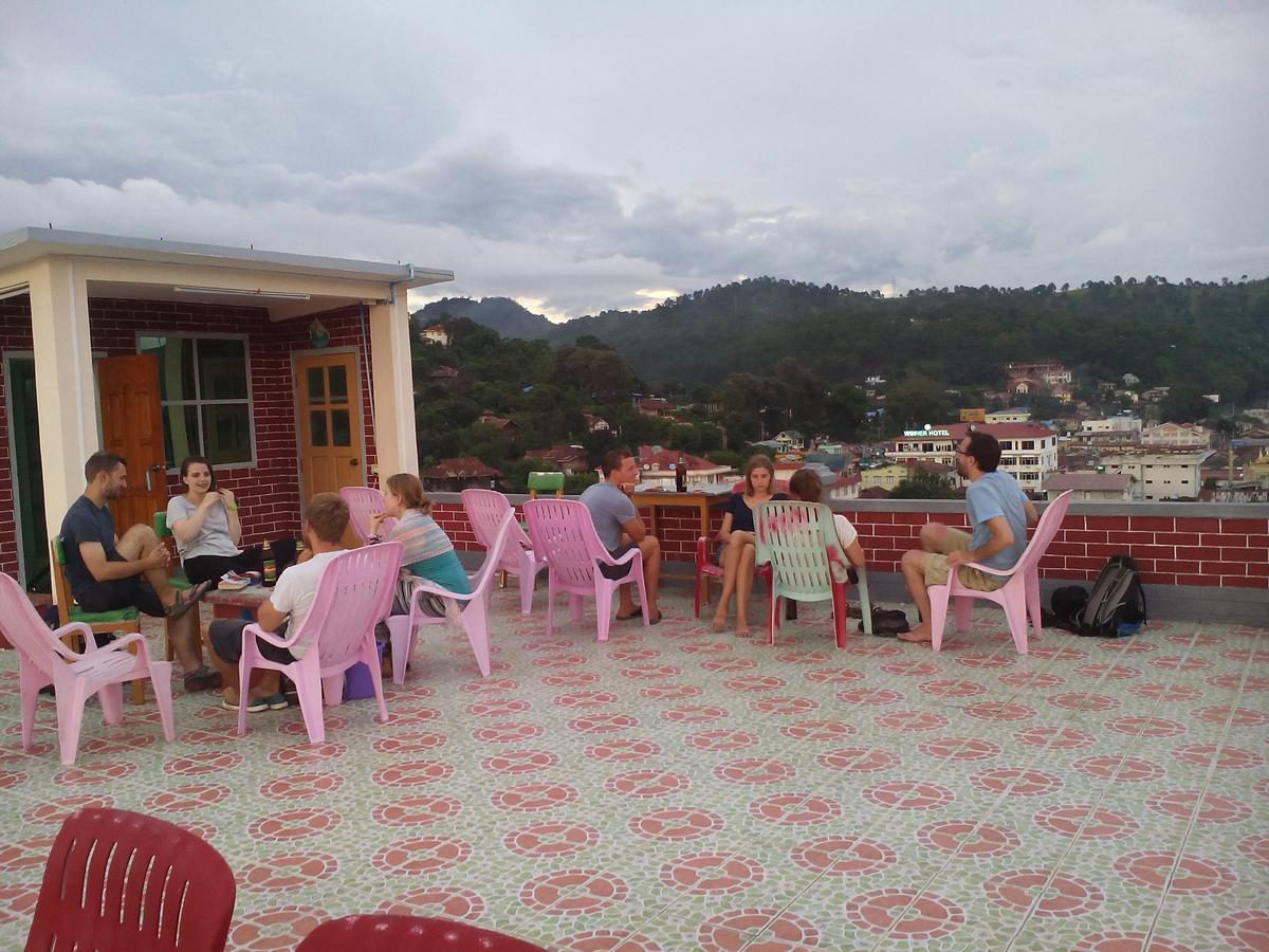 Dormitory @ Golden Kalaw Hotel Extérieur photo
