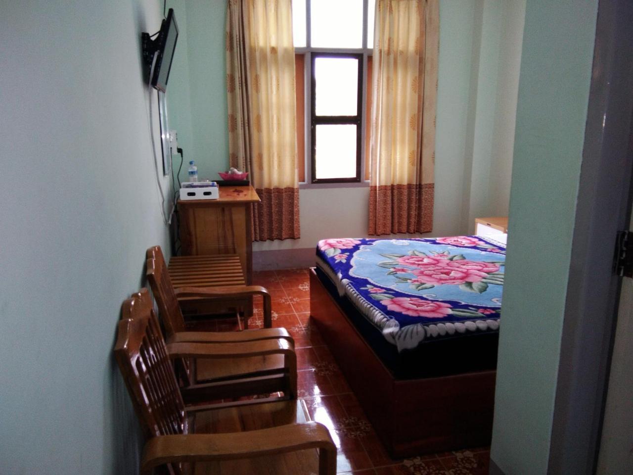 Dormitory @ Golden Kalaw Hotel Extérieur photo