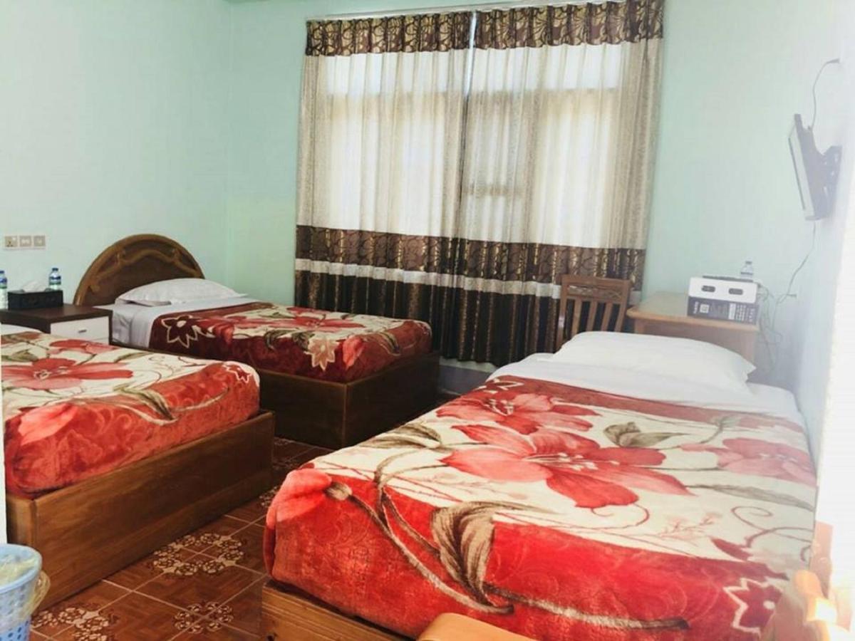 Dormitory @ Golden Kalaw Hotel Extérieur photo